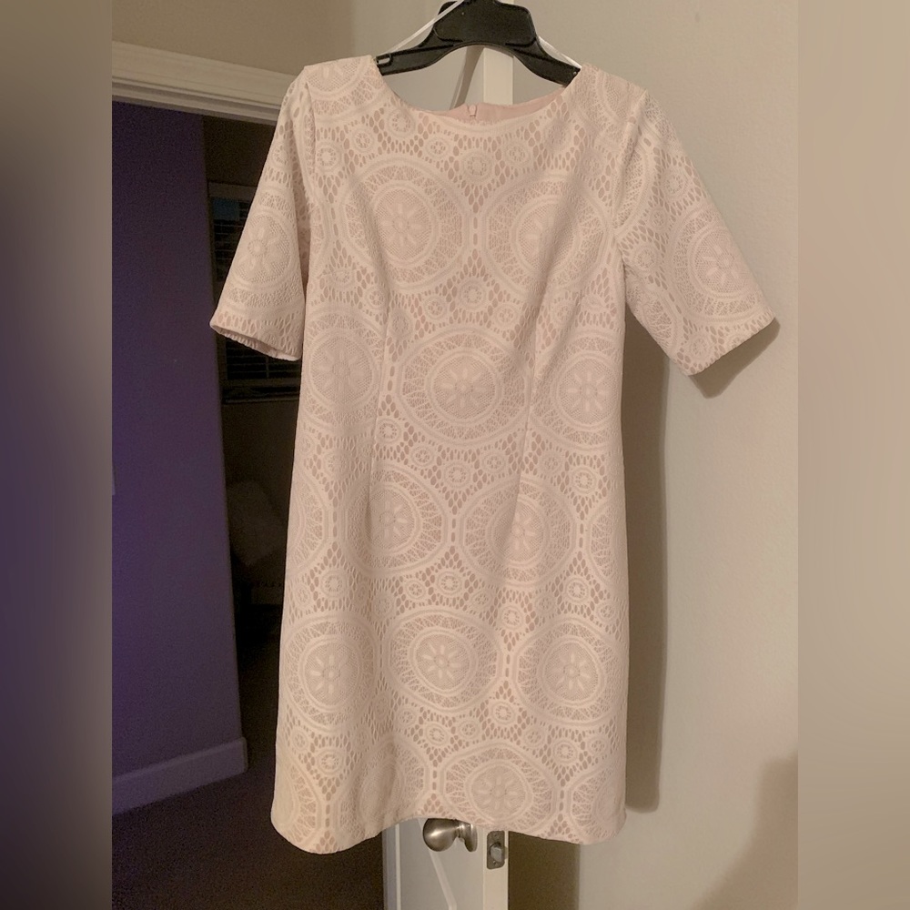 Nude pink/white lace dress size 10